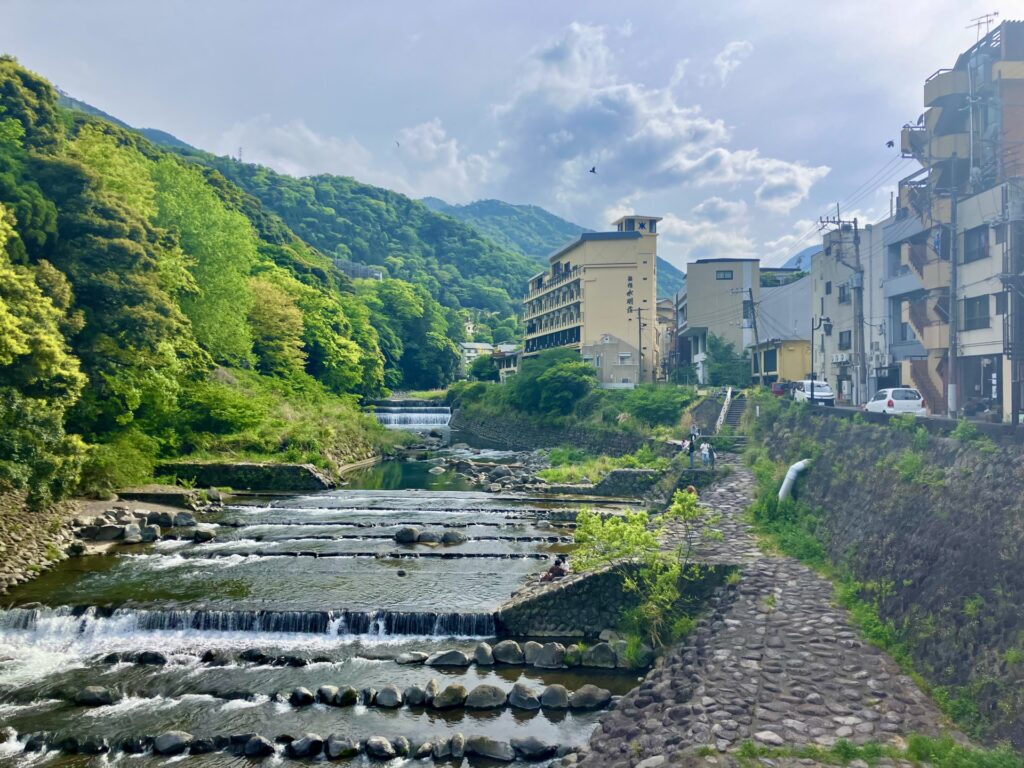 Hakone Day Trip from Tokyo: A Relaxed Early Summer Hakone Itinerary with Scenic Views 2026 7 33028104 m 1
