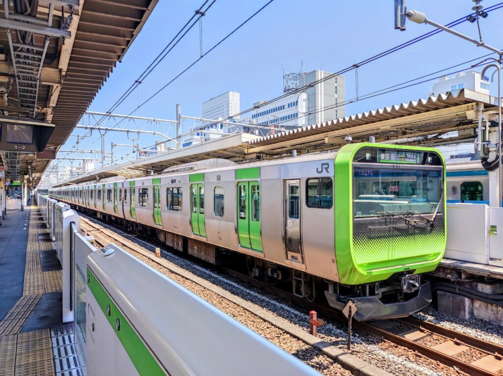 32367825 m